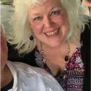 Meet your Posher, Sandi